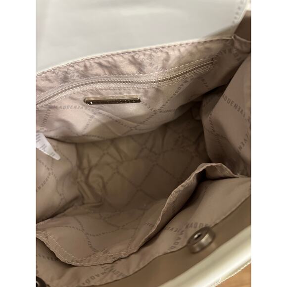 Steve Madden patten leather square crossbody bag in pink - Picture 5 of 5